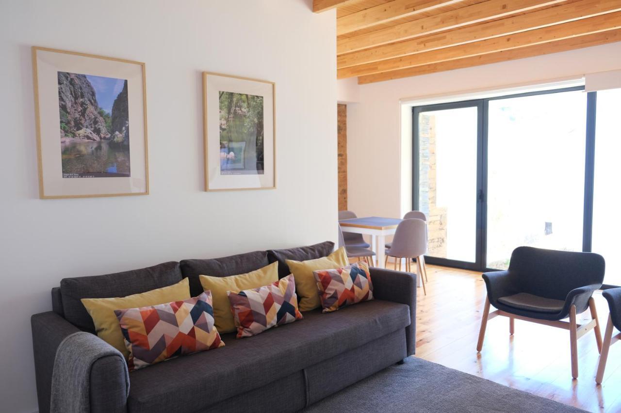 Casa Da Ribeira Guesthouse Cha de Alvares Dış mekan fotoğraf